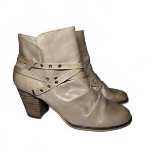 Bella-Vita Women's Ankle Boots Size 9.5W Beige Leather Upper Style 50-6458